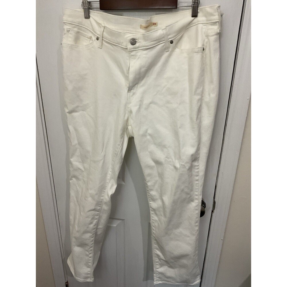 Levi's Classic Straight White Jeans